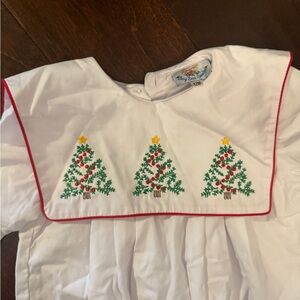 Busy Bee Smocks White Christmas Tree Embroidered Bubble, size 12 months